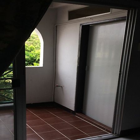 Baan Khun Mae Apartment Bangkok Eksteriør bilde