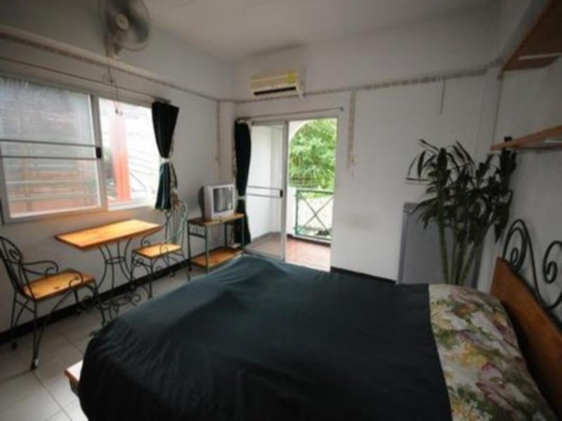 Baan Khun Mae Apartment Bangkok Eksteriør bilde