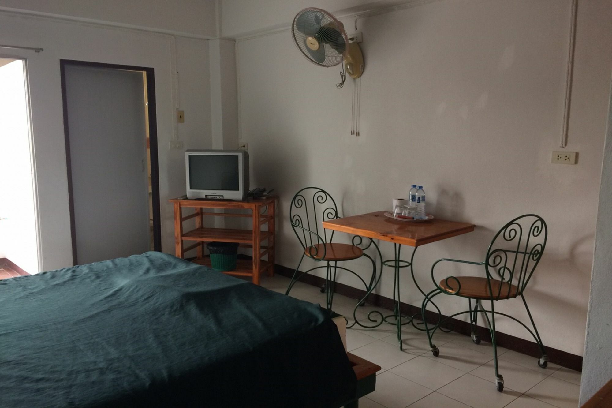Baan Khun Mae Apartment Bangkok Eksteriør bilde