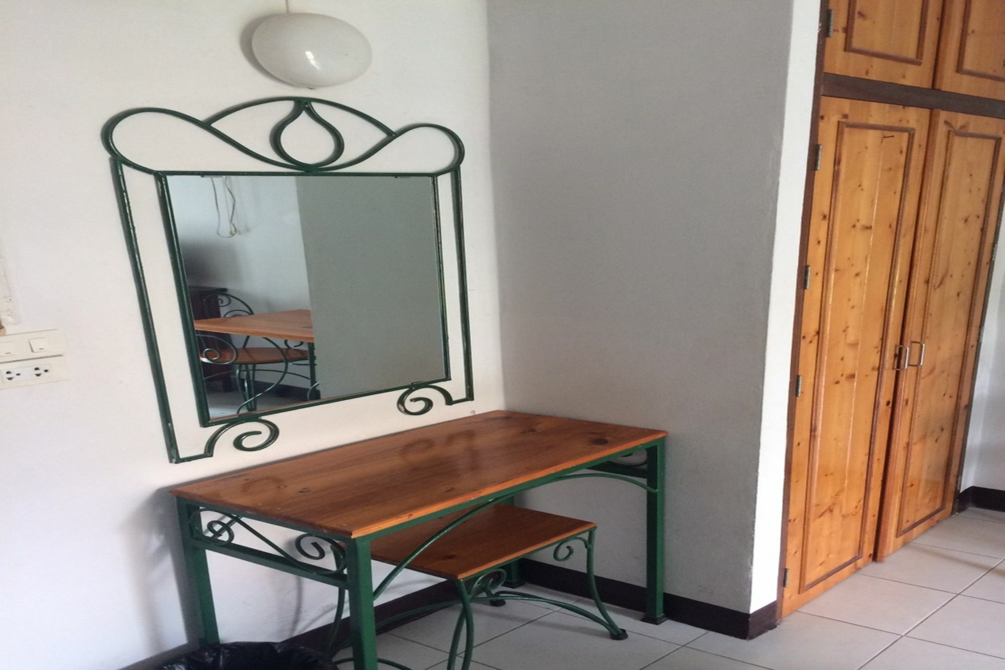 Baan Khun Mae Apartment Bangkok Eksteriør bilde
